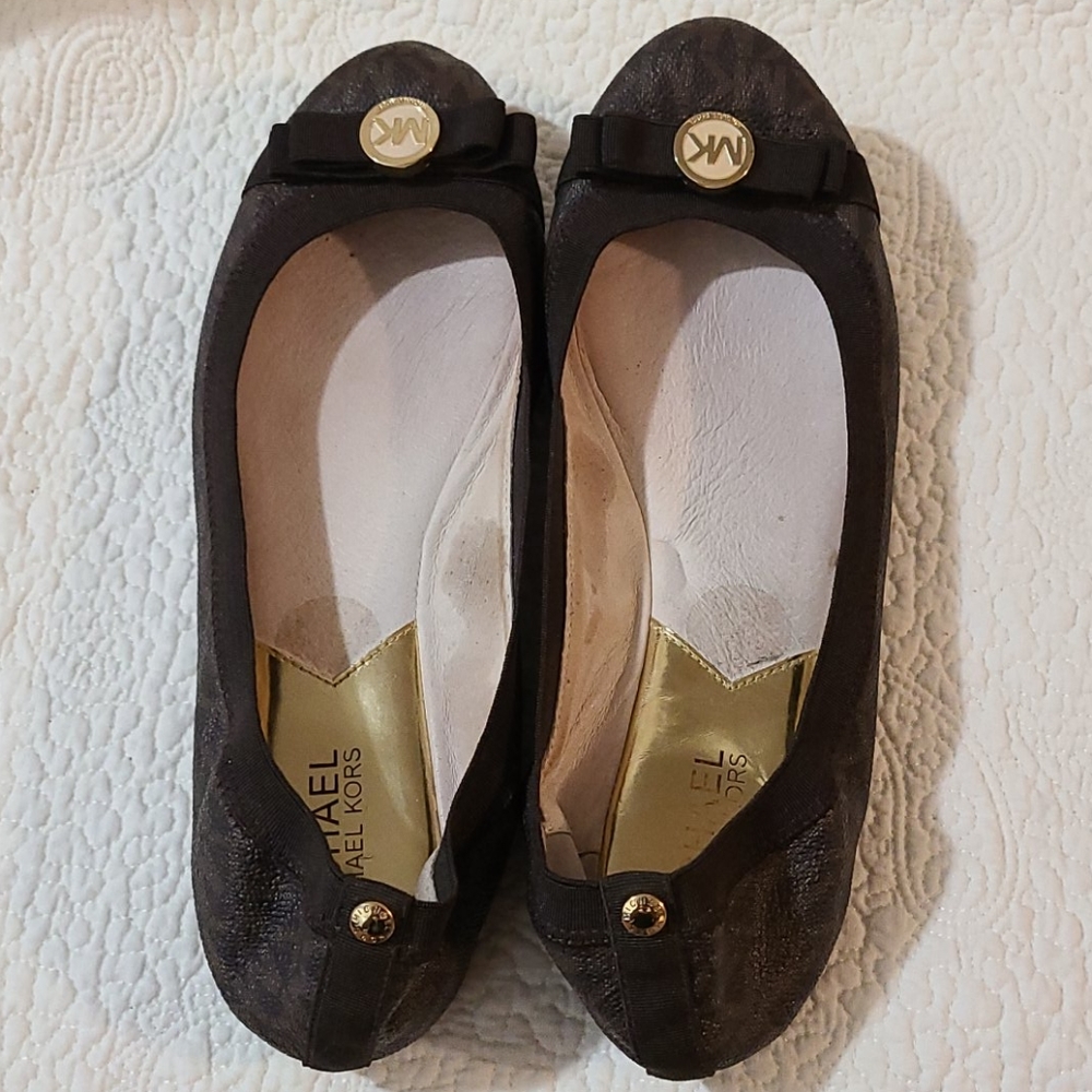 Brown MK flats small fold logo pattern with bow - Picture 3 of 11
